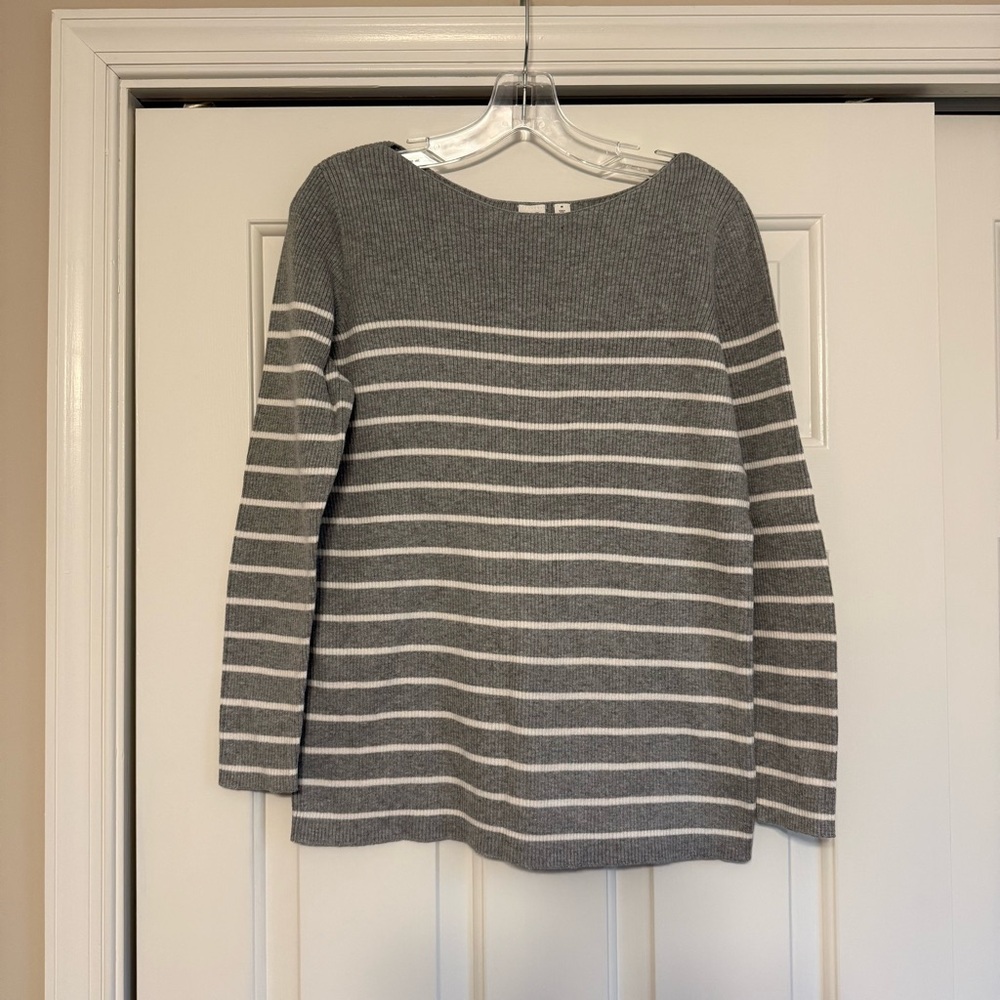 Gap Women’s Boatneck Grey And White Stripes Sweater Medium
